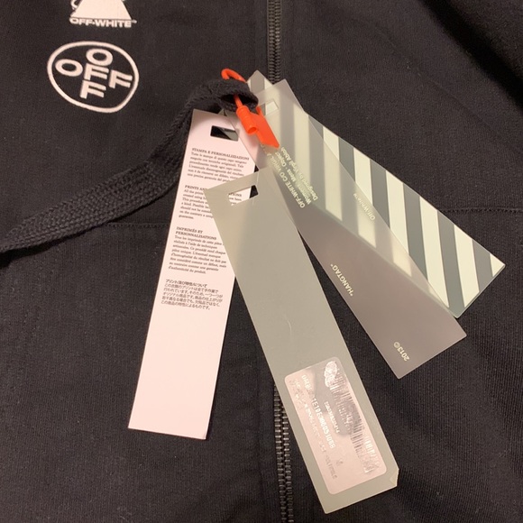 Off white Zip Up hoodie - Picture 3 of 3